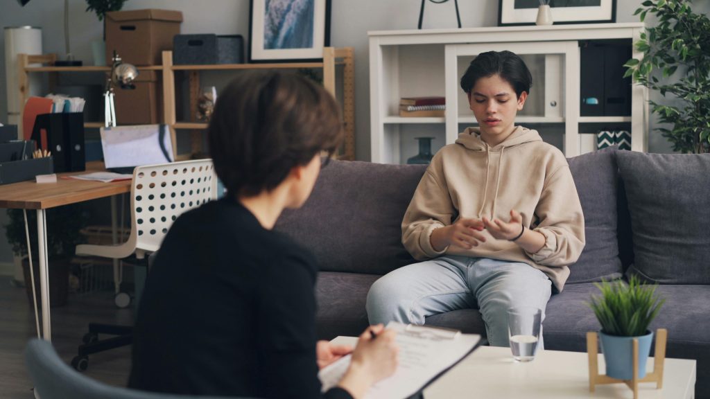 Teen Therapy in Tampa: Signs Your Teen May Need Support, Tampa Counseling Place